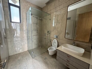Master Bedroom in 2 BHK Independent House at Vasant Kunj – for Rent