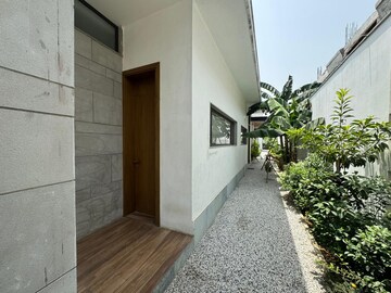 Balcony in 2 BHK Independent House at Vasant Kunj – for Rent