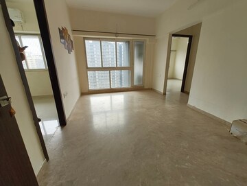 2 BHK Apartment For Rent in Omkar Signet, Malad East