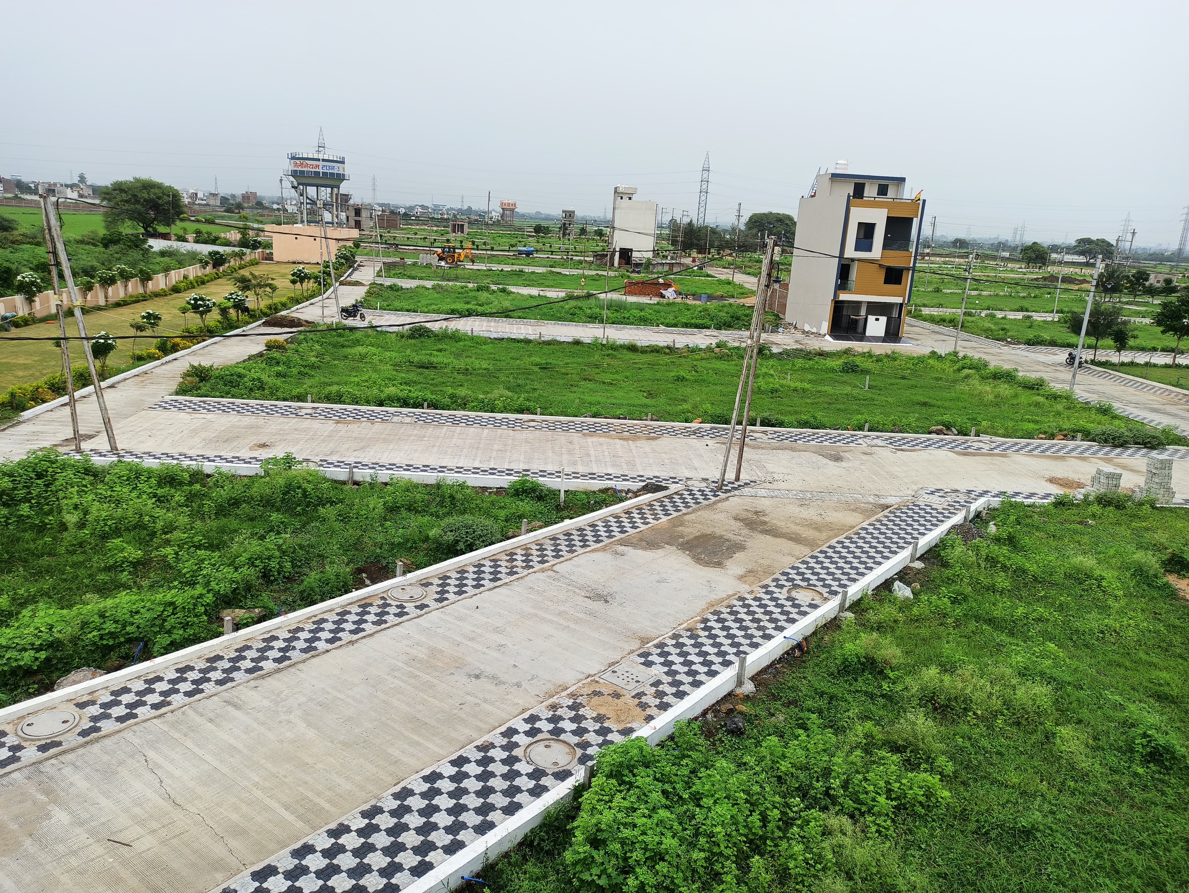 Plot For Sale in Millennium Corridor 