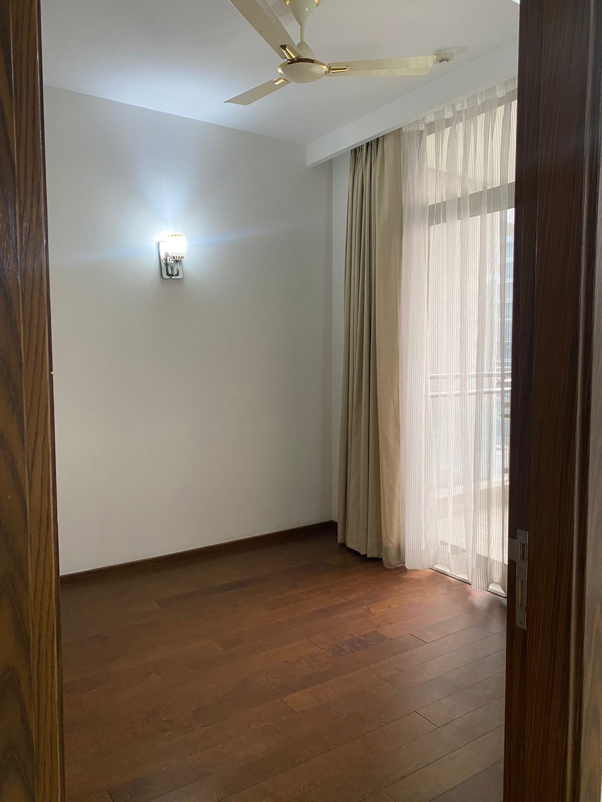 3 BHK + Pooja Room,Servant Room Apartment For Sale in Ireo The Corridors