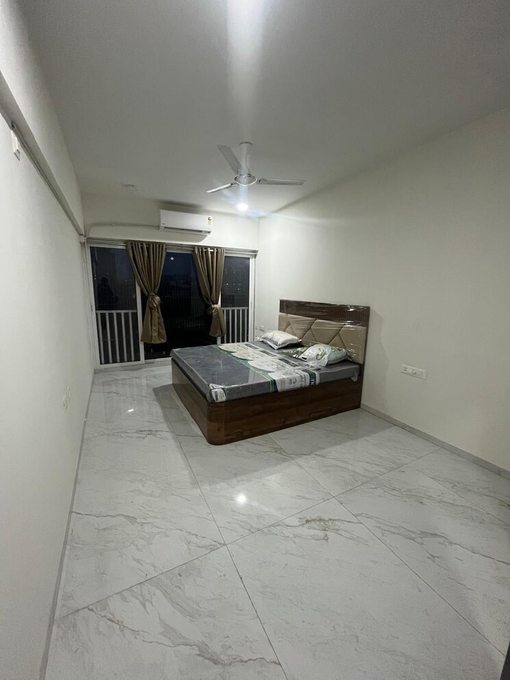 Living Room, sri-zynergy 2 Bedroom 834 Sq.Ft. Apartment In Suman Nagar Mumbai 9083011