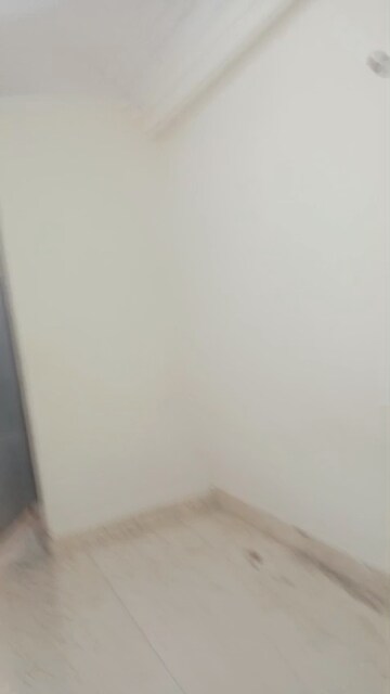Room in 1 BHK Builder Floor at Savitri Nagar – for Rent