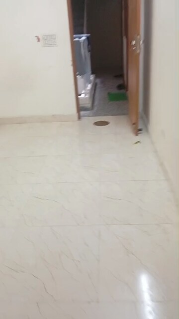Room in 1 BHK Builder Floor at Savitri Nagar – for Rent