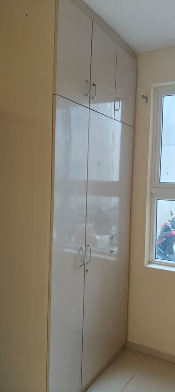 Bathroom in 3 BHK Apartment at Omaxe The Palace, Gomti Nagar – for Rent