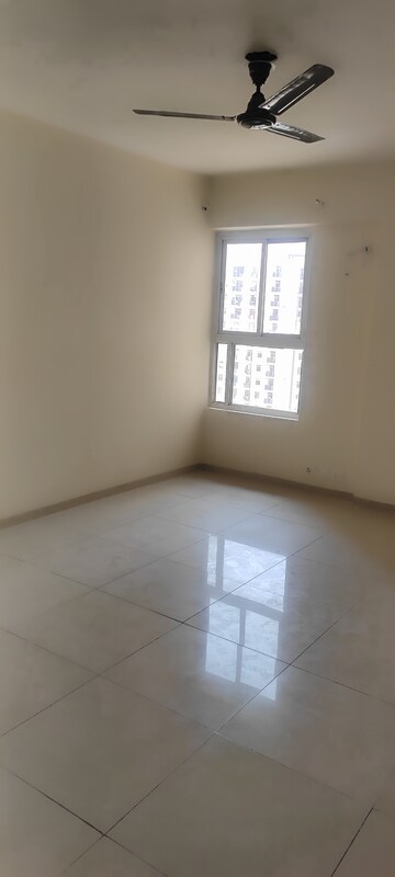 Furnished Amenities in 2 BHK Apartment at Wave Dream Homes, Wave City – for Rent
