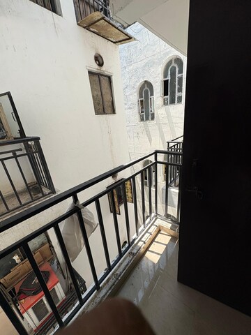 Balcony in 1 BHK Apartment at Katwaria Sarai – for Rent