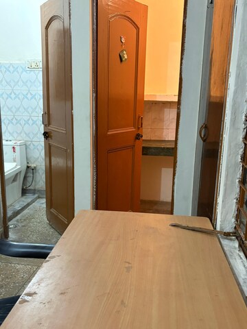 Bedroom in 1 RK Apartment at Katwaria Sarai – for Rent
