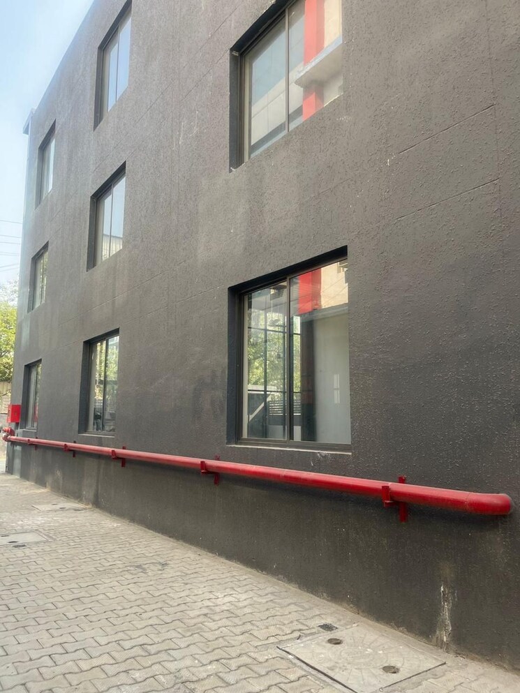 Exterior View, sector 67 Commercial Office Space 5500 Sq.Ft. In Sector 67 Noida 9083194