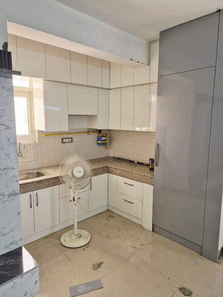 Bathroom, rof-amaltas 2.5 Bedroom 745 Sq.Ft. Apartment In Sector 92 Gurgaon 9083209