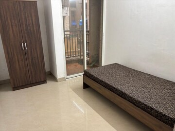 Room in 2 BHK Apartment at DB Orchid Ozone, Dahisar East – for Rent