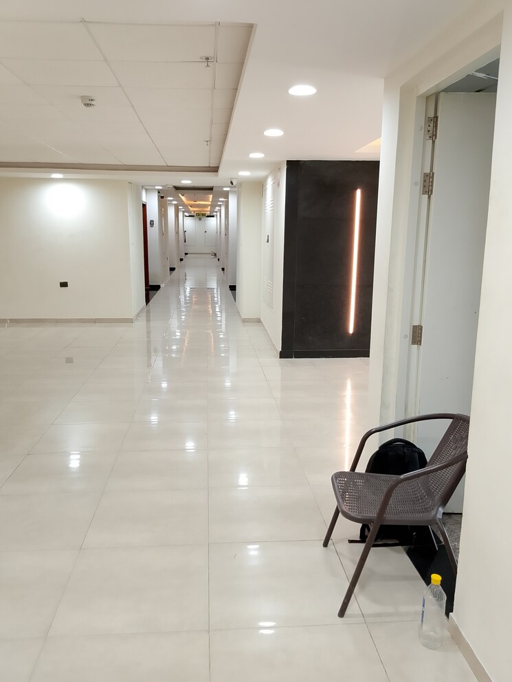 Team Area, omaxe-hazratganj Studio 1333 Sq.Ft. Apartment In Gomti Nagar Lucknow 9083281