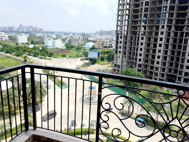 Balcony, omaxe-hazratganj Studio 1333 Sq.Ft. Apartment In Gomti Nagar Lucknow 9083281