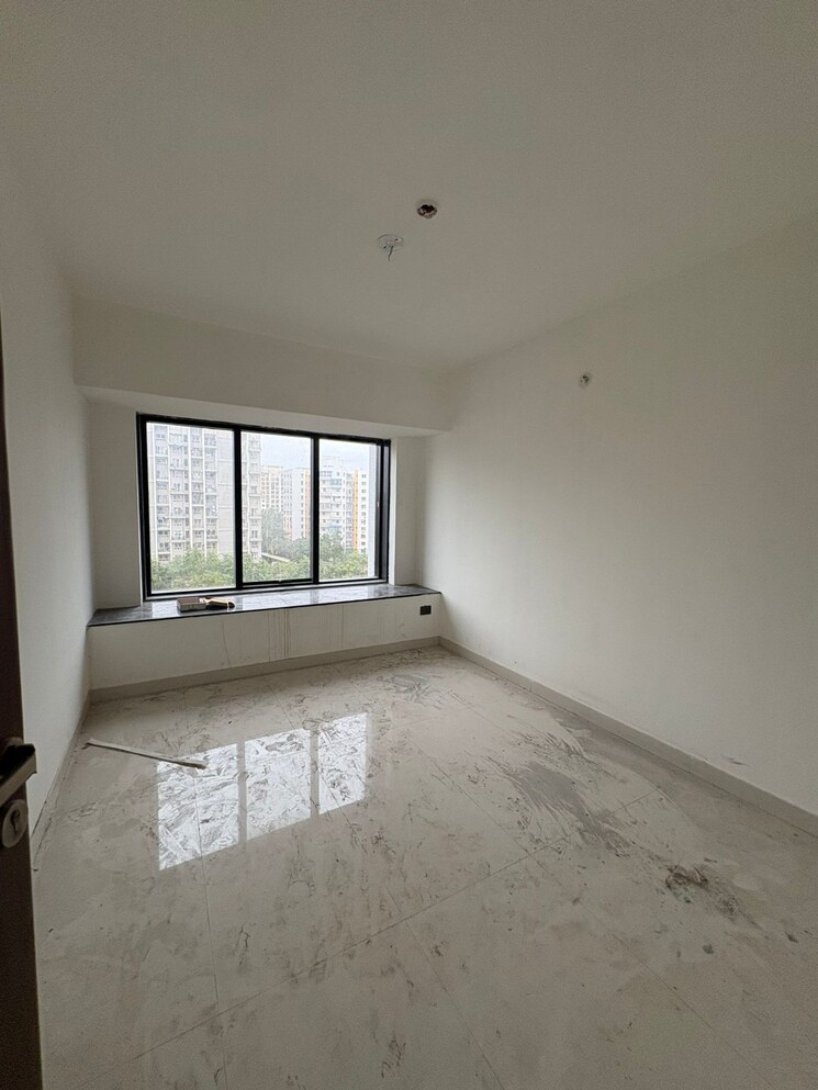 Room, wakad 4 Bedroom 1500 Sq.Ft. Apartment In Wakad Pune 9083266