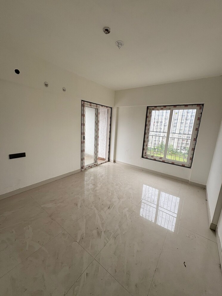 Room, wakad 4 Bedroom 1500 Sq.Ft. Apartment In Wakad Pune 9083266