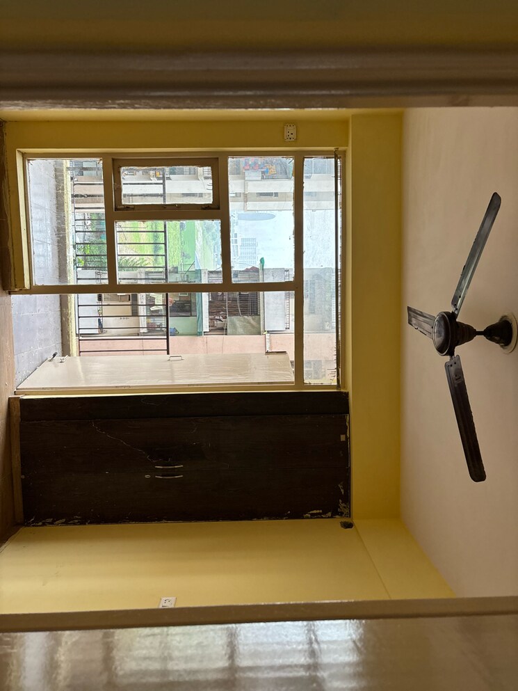 Room, auric-city-homes 3 Bedroom 647 Sq.Ft. Apartment In Neharpar Phase 2 Faridabad 9083317