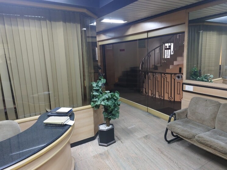 Gym, arihant-chs-khar-west Commercial Office Space 2000 Sq.Ft. In Khar West Mumbai 9083282