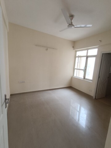 2 BHK Apartment For Rent in Shree Vardhman Mantra, Sector 67