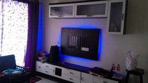 Room in 2 BHK Apartment at Siddhi Highland Gardens, Dhokali – for Sale