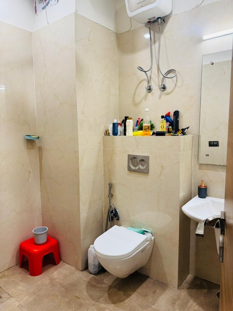 Bathroom, kharar road 2 Bedroom 1200 Sq.Ft. Builder Floor In Kharar Road Mohali 9083314
