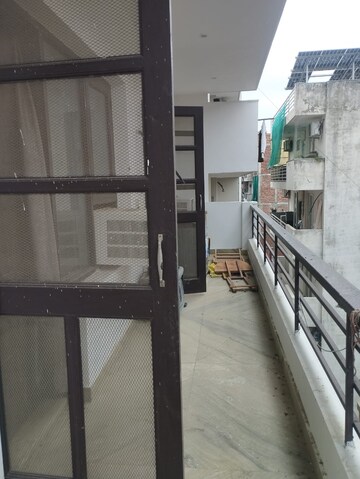 Balcony in 3 BHK Builder Floor at Sector 57 – for Rent
