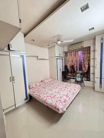 Bedroom in 3 BHK Apartment at Bhosale Nagar – for Rent