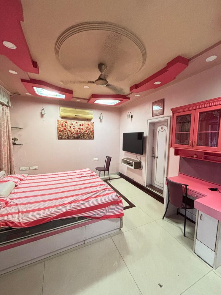 Bedroom, bhosale nagar 3 Bedroom 1800 Sq.Ft. Apartment In Bhosale Nagar Pune 9083349