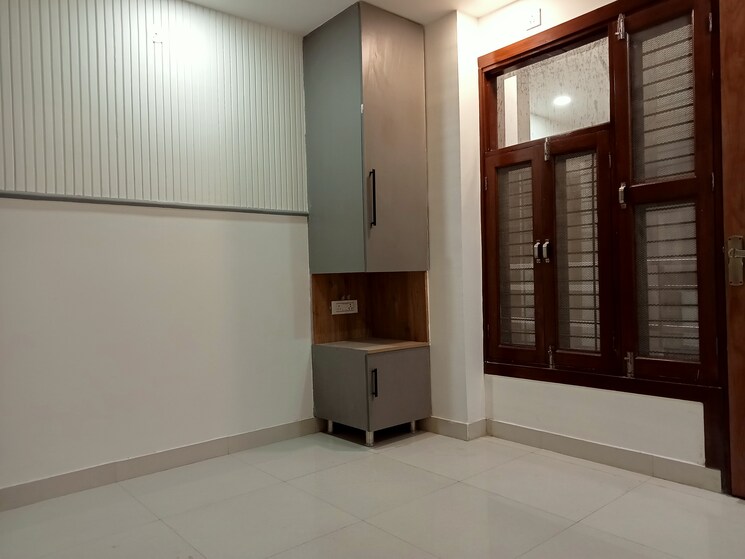 Room, mahavir enclave 1 4 Bedroom 1100 Sq.Ft. Builder Floor In Mahavir Enclave 1 Delhi 9083363
