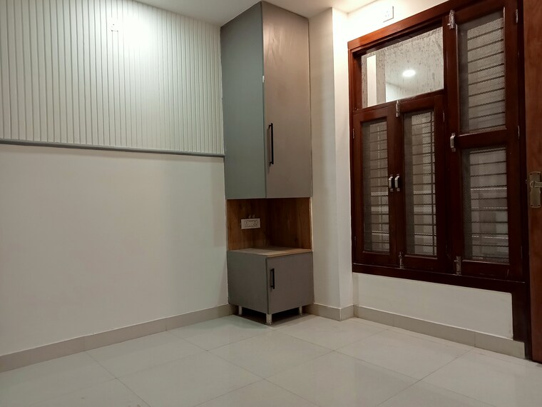 Room, mahavir enclave 1 4 Bedroom 1100 Sq.Ft. Builder Floor In Mahavir Enclave 1 Delhi 9083363