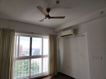 Room in 3 BHK Apartment at Godrej Platinum Hebbal, Hebbal – for Rent
