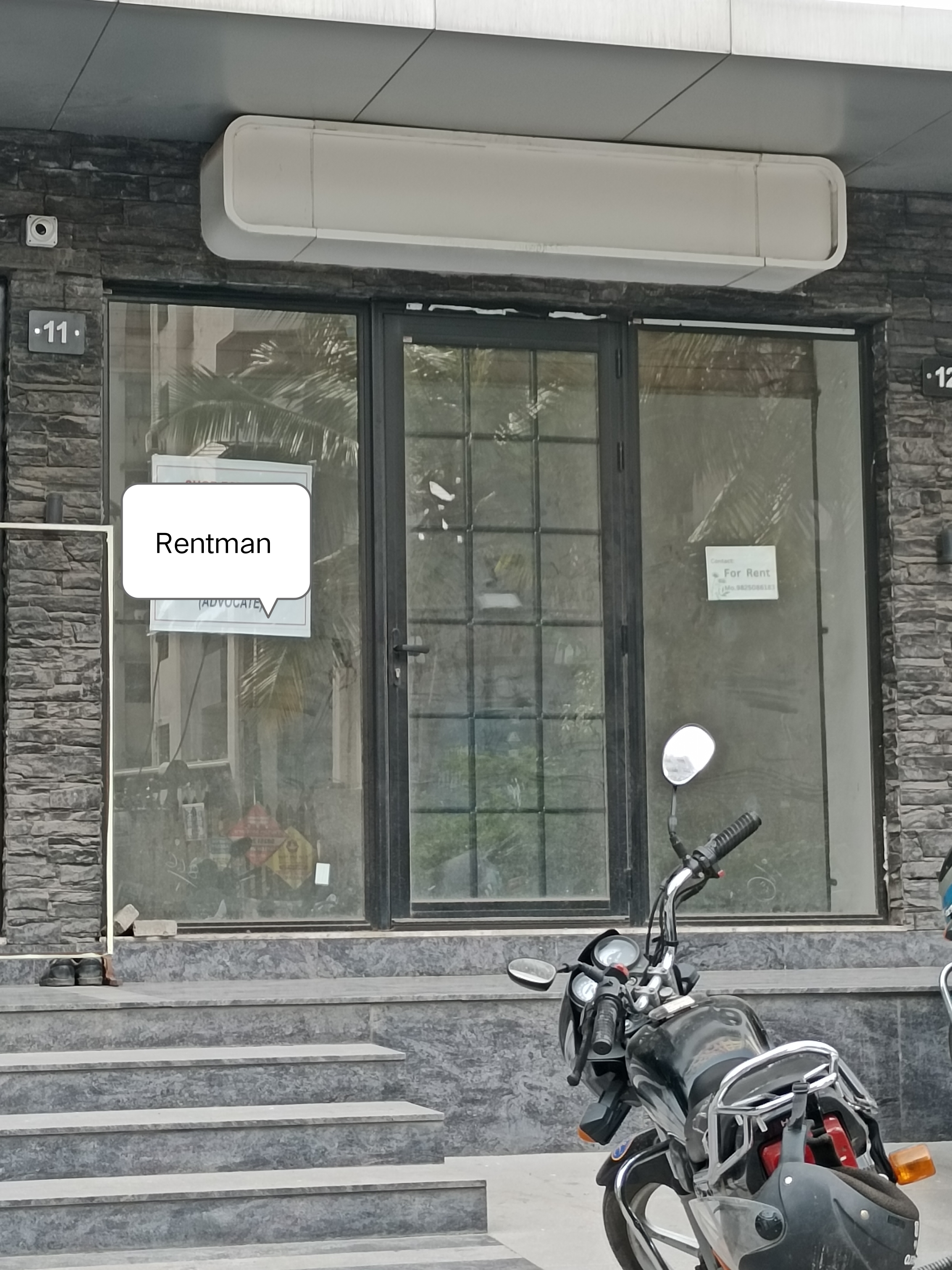 Retail Shop For Rent in Boulevard 