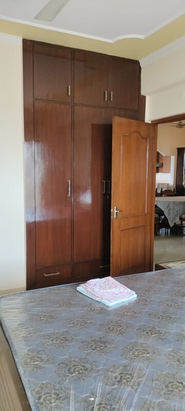 Furnished Amenities in 3 BHK Apartment at Ganpati Apartments Gurgaon, Sector 56 – for Rent