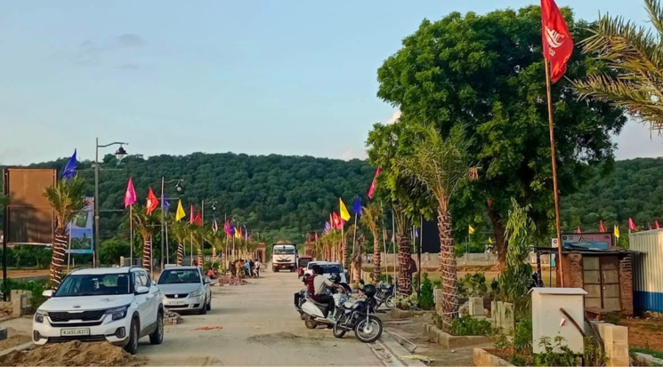 Garden, sikar road  111 Sq.Yd. Plot In Sikar Road Jaipur 9083385