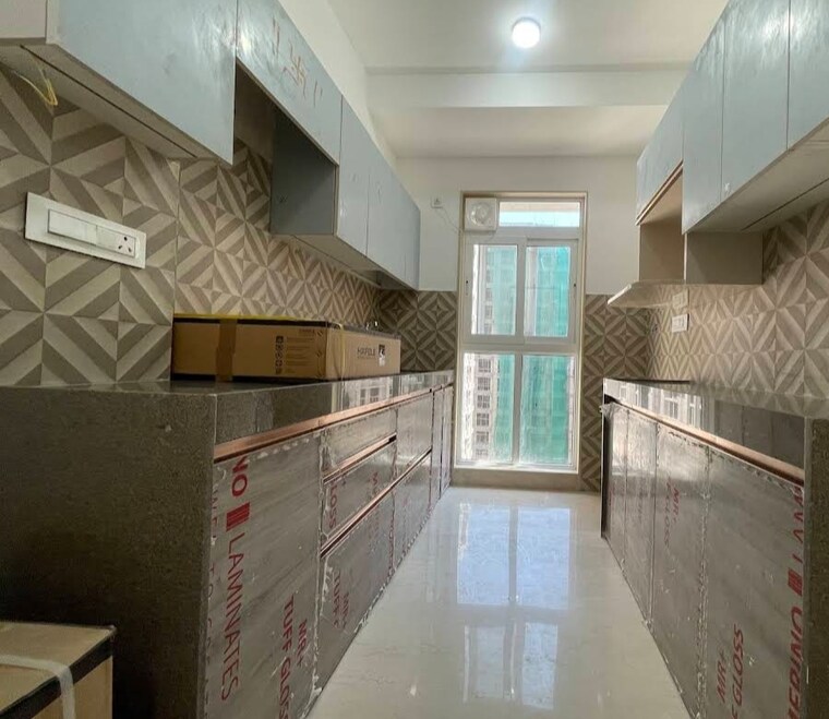 Kitchen, platinum-life 2.5 Bedroom 765 Sq.Ft. Apartment In Andheri West Mumbai 9083395