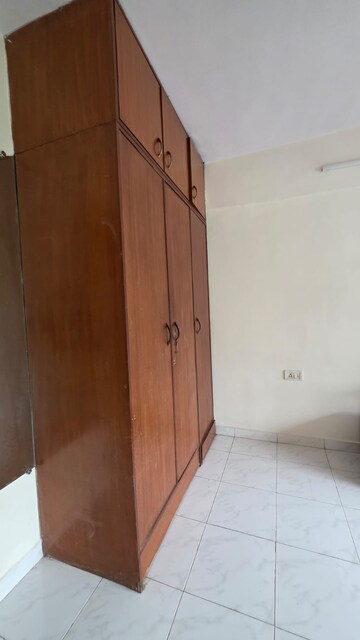 Furnished Amenities in 2 BHK Apartment at Evershine Embassy, Andheri West – for Sale