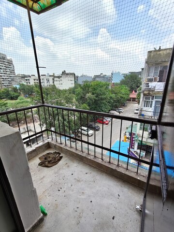 Balcony in 1 BHK Apartment at Sector 14 Dwarka – for Rent