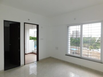 Room in 3 BHK Apartment at RR Lunkad 66 Avenue, Pimple Nilakh – for Sale