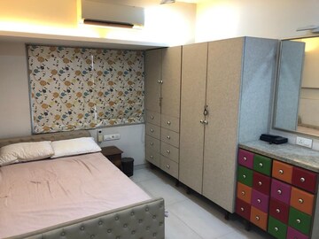 Bedroom in 2 BHK Apartment at Dheeraj Darshan, Jogeshwari East – for Rent