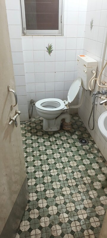 Bathroom in 2.5 BHK Apartment at Erandwane – for Rent