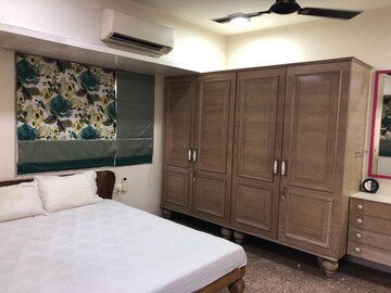 Bedroom in 2 BHK Apartment at Dheeraj Darshan, Jogeshwari East – for Rent