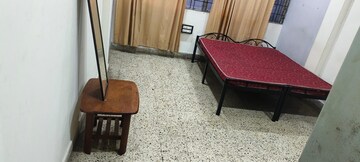 Bedroom in 2.5 BHK Apartment at Erandwane – for Rent