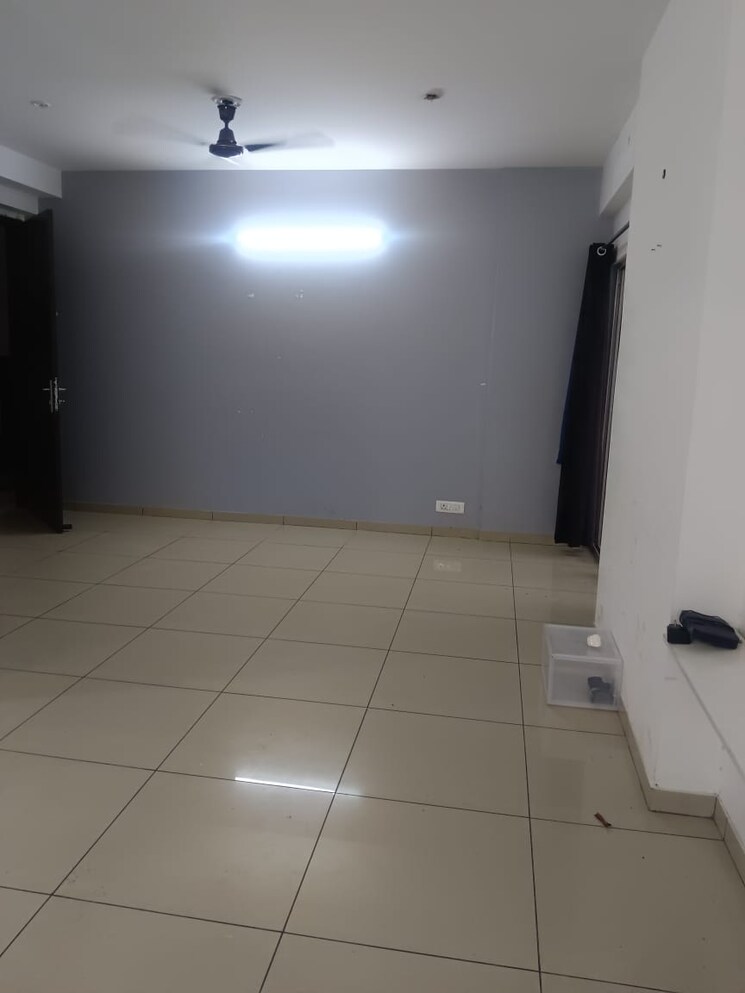 Bathroom, gulshan-bellina 3 Bedroom 919 Sq.Ft. Apartment In Sector 16 Greater Noida Greater Noida 9083475