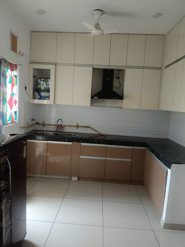 Kitchen, gulshan-bellina 3 Bedroom 919 Sq.Ft. Apartment In Sector 16 Greater Noida Greater Noida 9083475