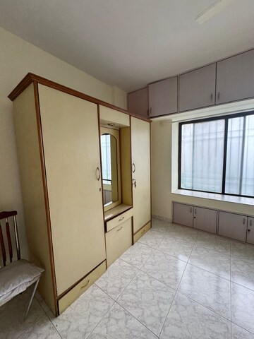 Room in 3 BHK Apartment at Oberoi Eternia, Mulund West – for Sale