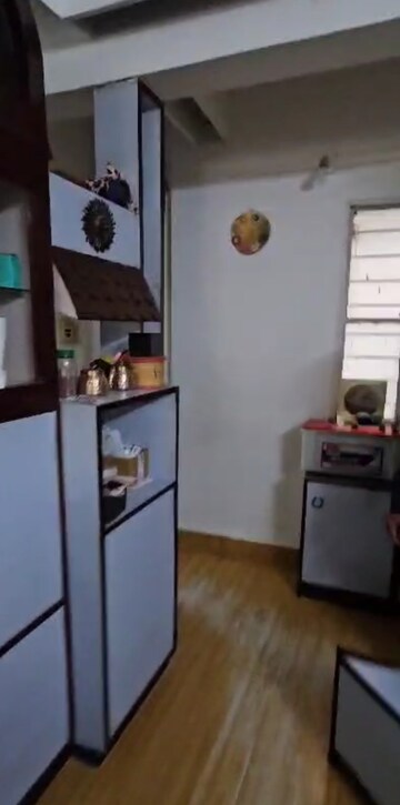 Furnished Amenities in 2 BHK Apartment at Erandwane – for Rent