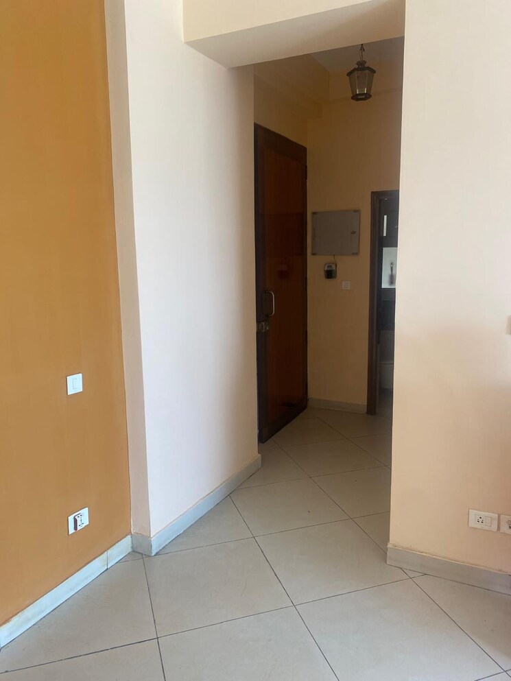 Room, sunshine-helios 3 Bedroom 1685 Sq.Ft. Independent House In Sector 78 Noida 9083502