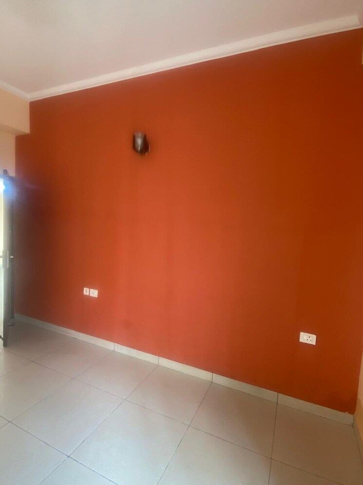 Room, sunshine-helios 3 Bedroom 1685 Sq.Ft. Independent House In Sector 78 Noida 9083502