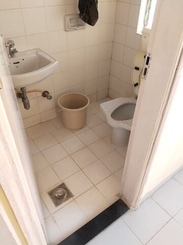 Attached Bathroom in 2 BHK Apartment at Hiranandani Meadows, Manpada – for Rent