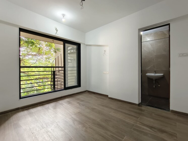 Room, omkara-unchai 1.5 Bedroom 600 Sq.Ft. Apartment In Borivali West Mumbai 9083541