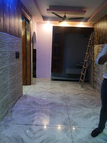 Room in 2 BHK Villa at RWA Apartments Sector 122, Sector 122 – for Rent